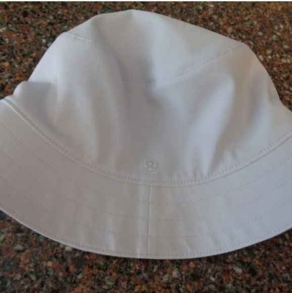 NWT Lululemon Both Ways Reversible Bucket Hat Cap L/XL Blue Floral/Lilac - Picture 7 of 7